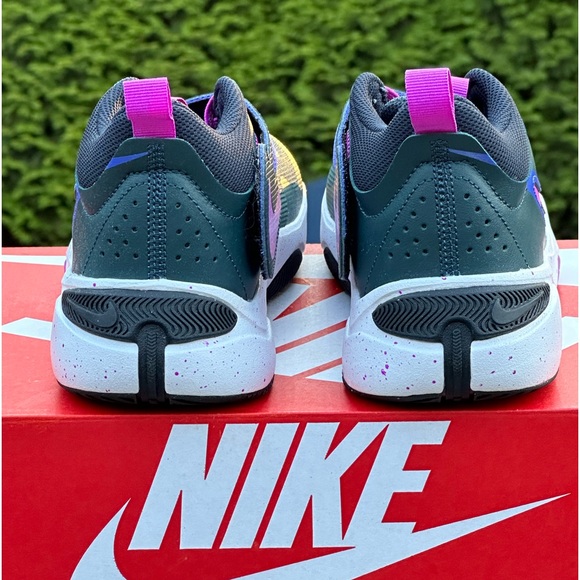 NEW Nike Team Hustle Mid Top Casual Sneaker - Big Kid 7Y (Womens 8.5) - Picture 5 of 10